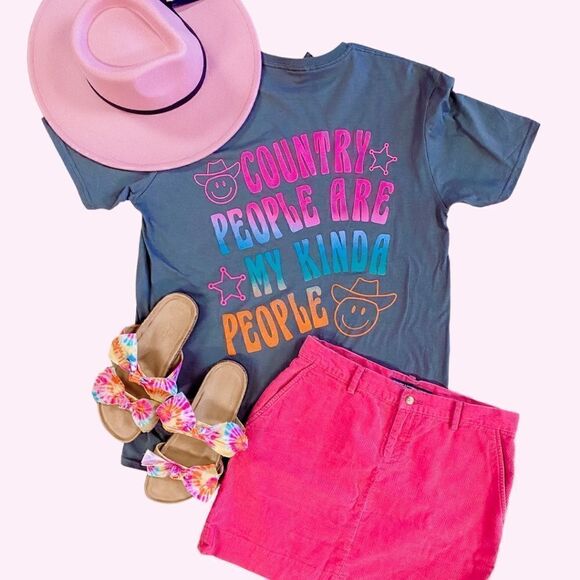Country People Graphic Boyfriend Tee - Picture 1 of 4